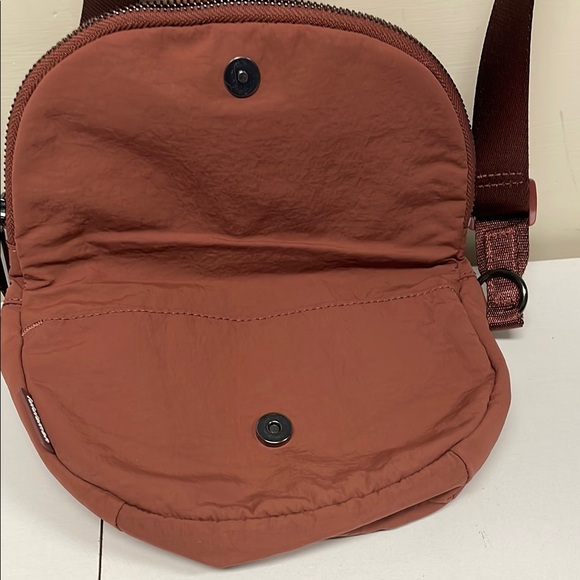 Lululemon All Night Festival Bag *Micro 2L - Picture 4 of 11